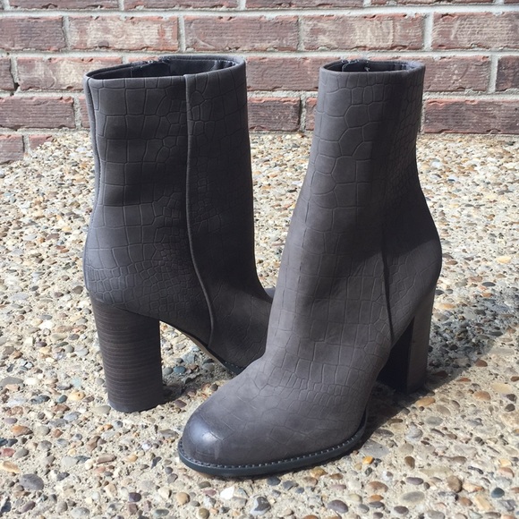 Sam Edelman Shoes - 🌻 Sam Edelman Grey Reyes Boots